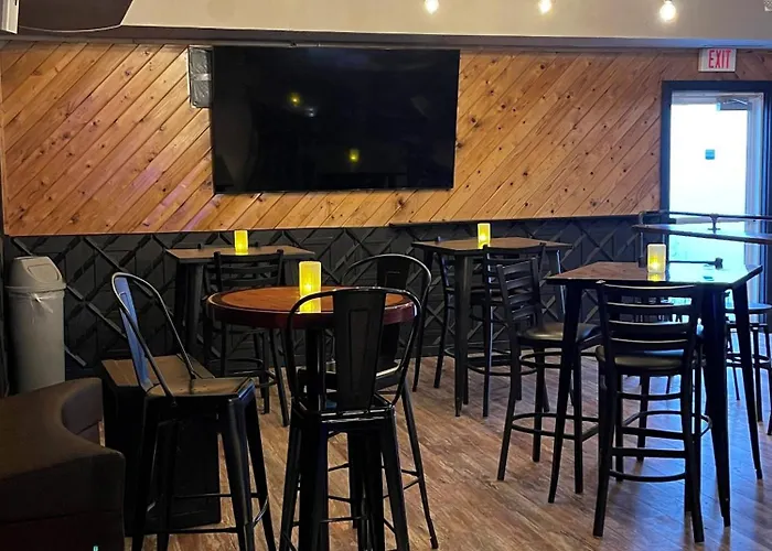 Boarders Inn & Suites by Cobblestone Hotels - Brush